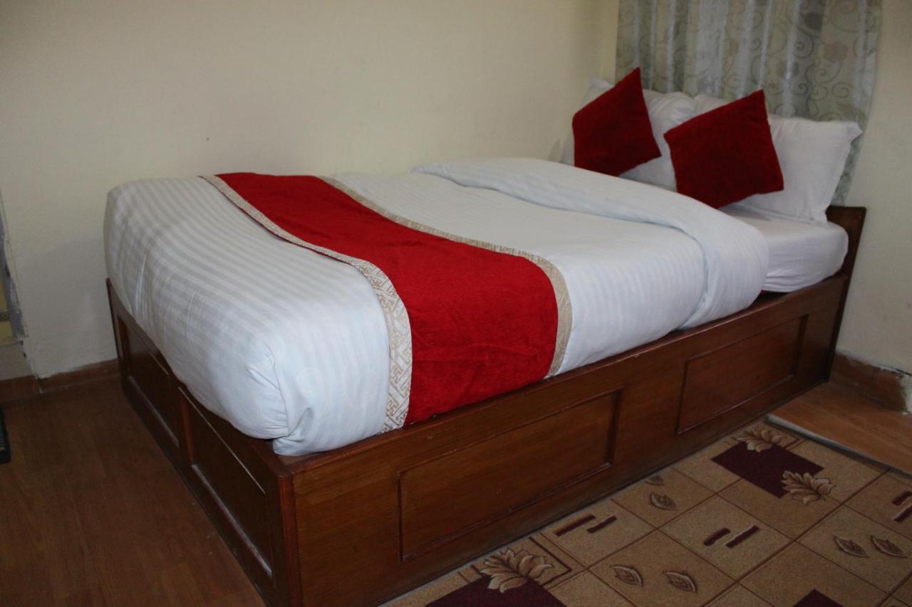 Hotel Snow Leopard Pokhara Eksteriør bilde